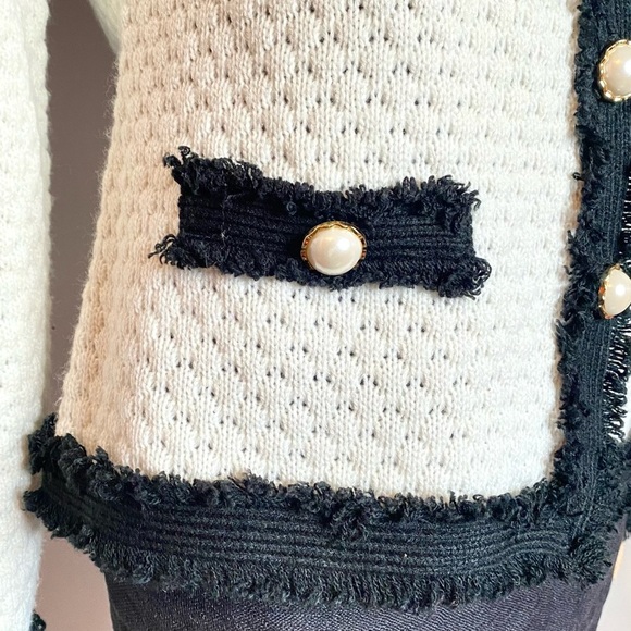 Elegant Black and White Women's cardigan/Sweater Size M w/Tiny Discreet Sparkles - Picture 16 of 16